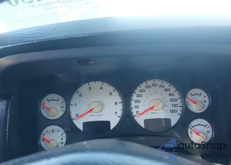 2002 Dodge Ram 1500 St z USA, uszkodzony, nr VIN 1D7HA16K42J261875